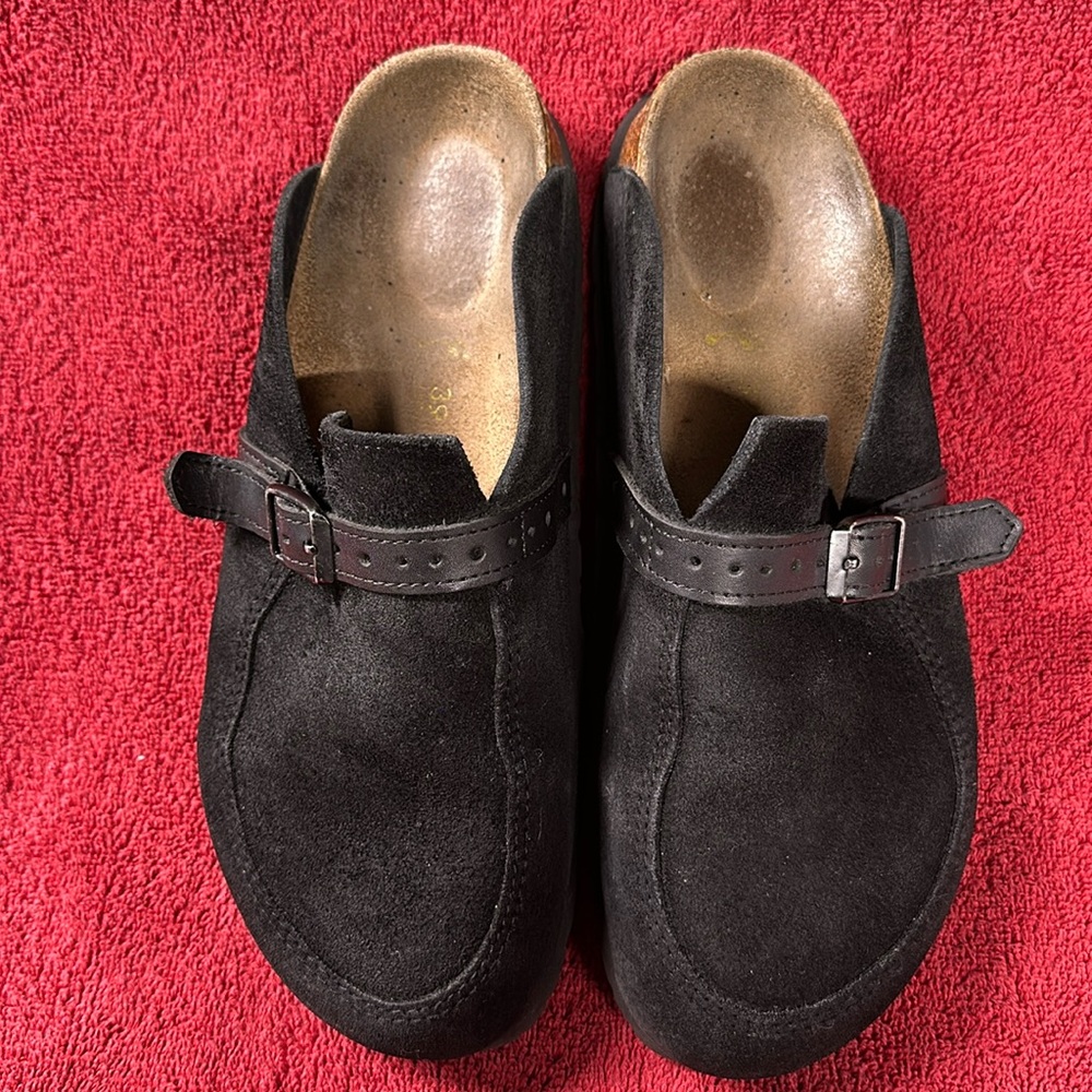 🖤 Birkenstock black suede women’s slip on shoes🖤